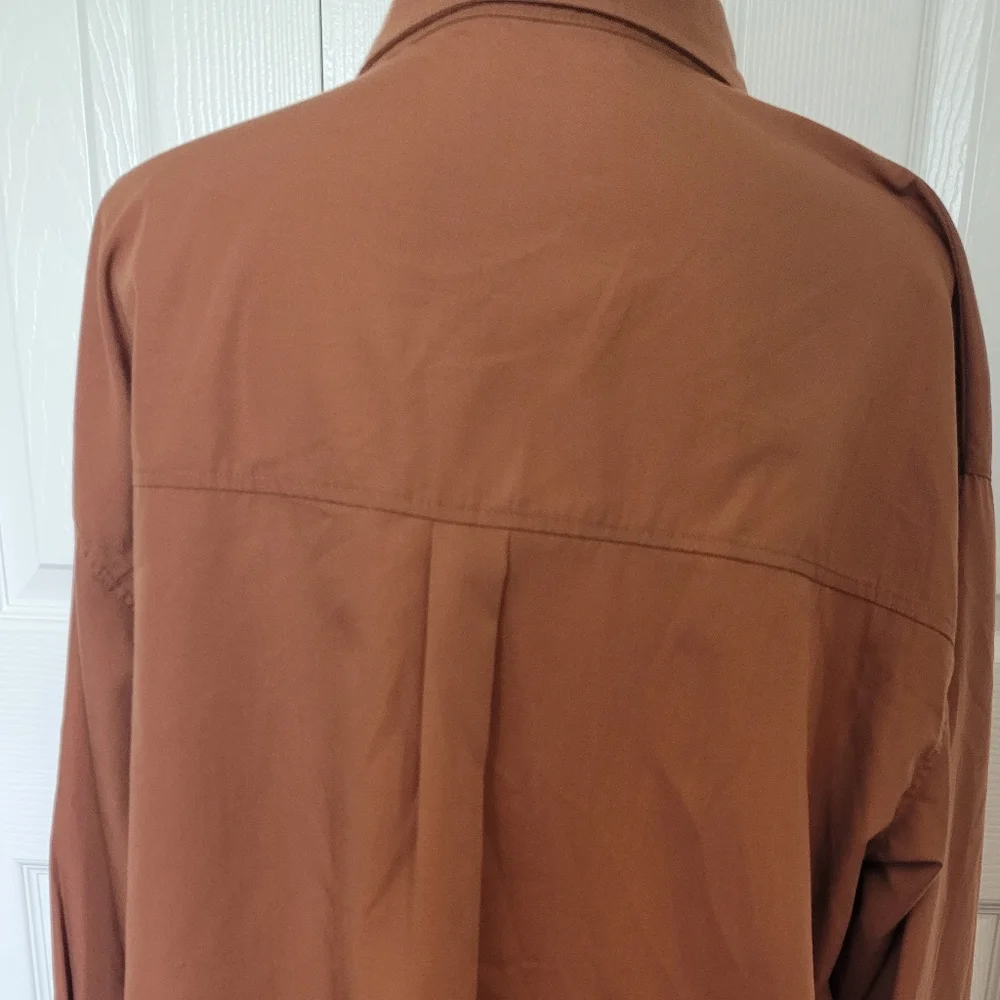 NWT. Women's Wishlist apparel Brown Long Sleeve button down shirt size Large - Picture 3 of 8